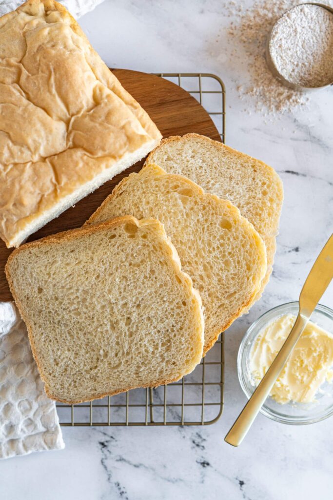 Homemade White Bread Recipe – Easy Baking Guide For Beginners